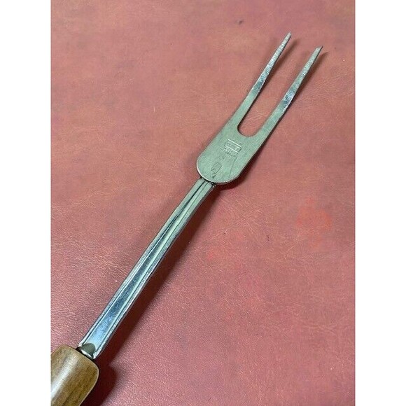 Vintage EKCO Lifting/Turning Meat Fork with Faux Wood Handle - Picture 3 of 11